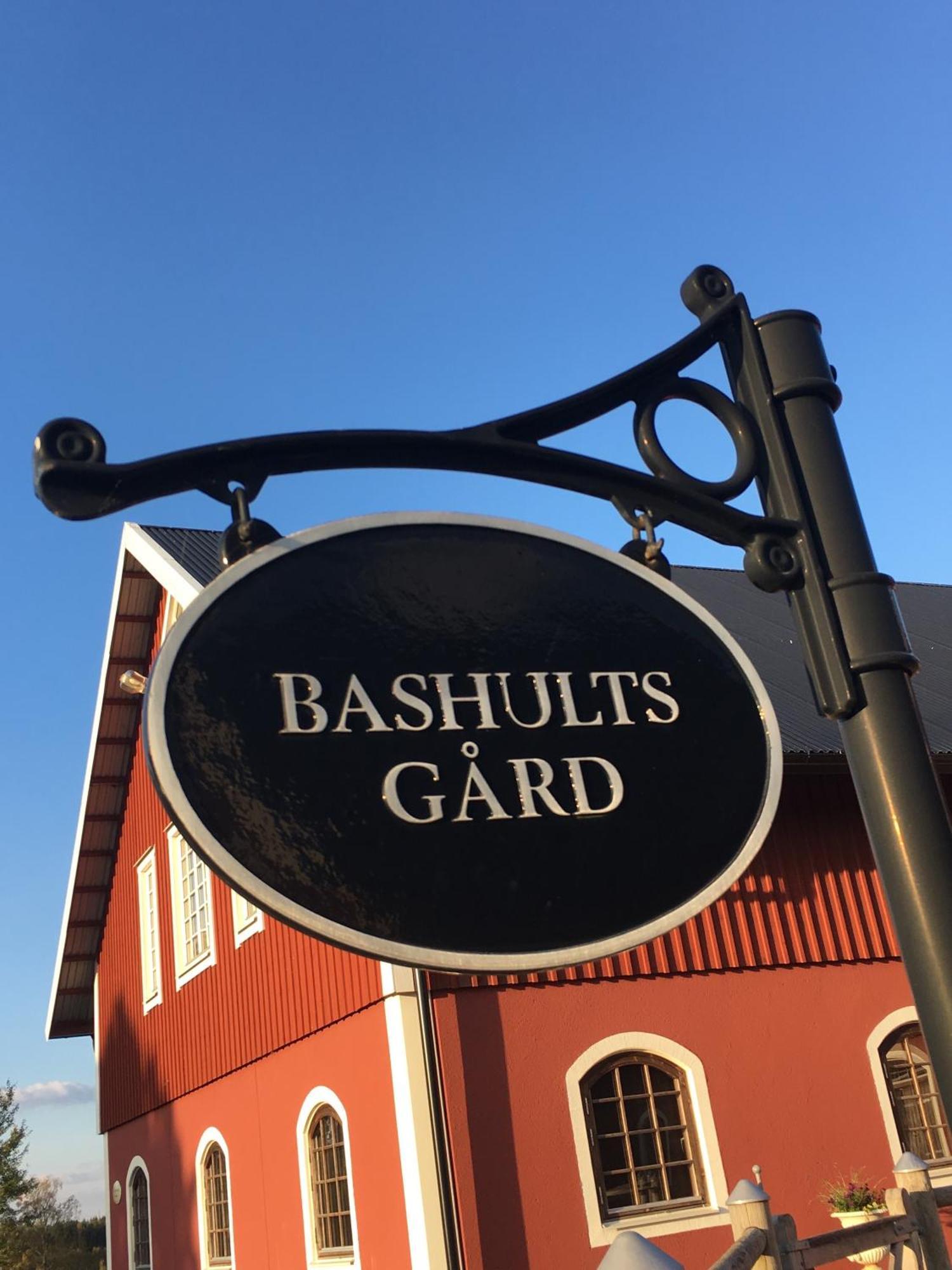 Отель Bashults Gard Йёнчёпинг Экстерьер фото